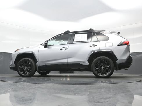 Used 2023 Toyota RAV4 XSE w/ XSE Grade Weather Package AWD/4WD image 30