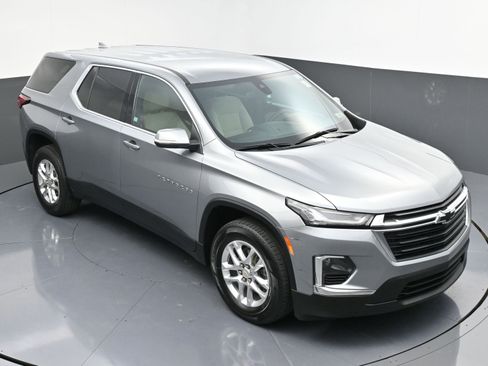 Used 2023 Chevrolet Traverse LS w/ Safety Package image 44