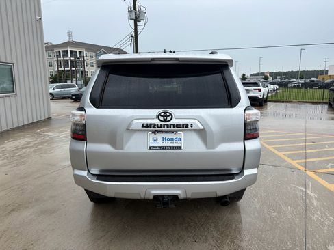 Used 2023 Toyota 4Runner SR5 Premium w/ Moonroof Package RWD image 7