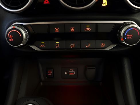 Used 2024 Nissan Sentra S w/ Lighting Package image 23