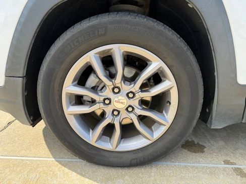 Used 2022 GMC Terrain SLT image 8