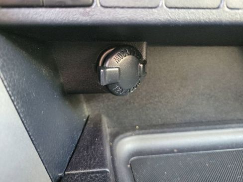 Used 2016 Toyota RAV4 XLE image 24