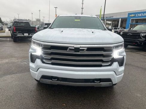 New 2026 Chevrolet Silverado 1500 High Country AWD/4WD image 9