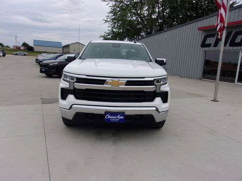 Used 2022 Chevrolet Silverado 1500 LT image 4