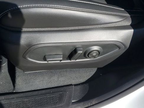 New 2025 Jeep Grand Cherokee Limited w/ Black Appearance Package image 14