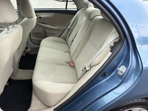 Used 2013 Toyota Corolla LE FWD image 29