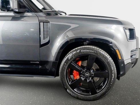 Used 2023 Land Rover Defender 130 X AWD/4WD image 5