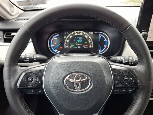 Certified 2024 Toyota RAV4 XLE Premium image 19