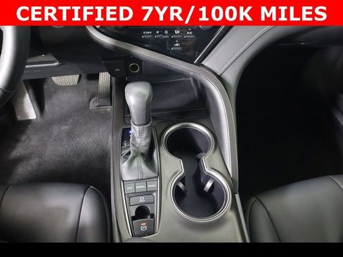 Used 2024 Toyota Camry SE w/ Convenience Package image 25