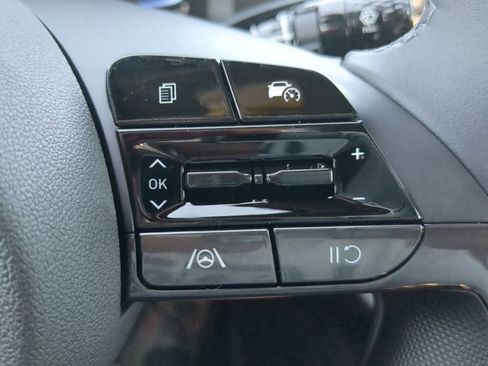 New 2025 Hyundai Elantra Sport image 10