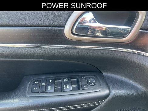 Used 2014 Jeep Grand Cherokee Limited AWD/4WD image 12