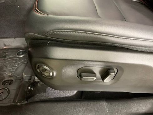 Used 2026 Jeep Wrangler Rubicon AWD/4WD image 22