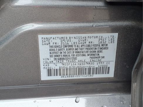 Certified 2025 Nissan Sentra S FWD image 29