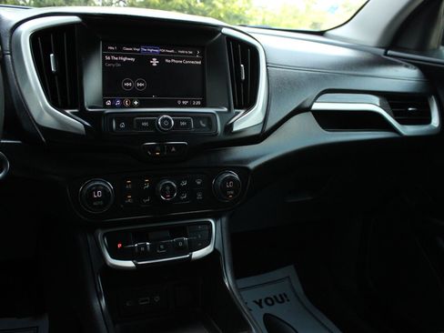 Used 2023 GMC Terrain SLE w/ LPO, Floor Liner Package AWD/4WD image 38