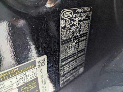 Used 2024 Land Rover Range Rover Velar S image 27