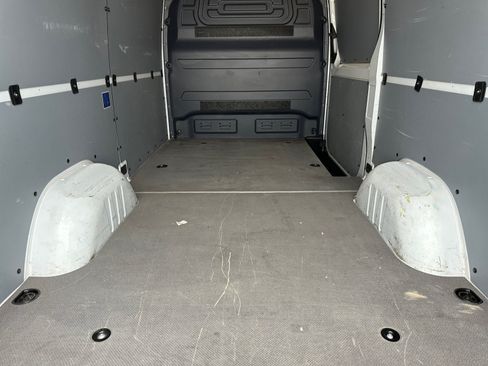 Used 2025 Mercedes-Benz Sprinter 2500 image 16