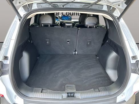 Used 2025 Ford Escape Platinum AWD/4WD image 27