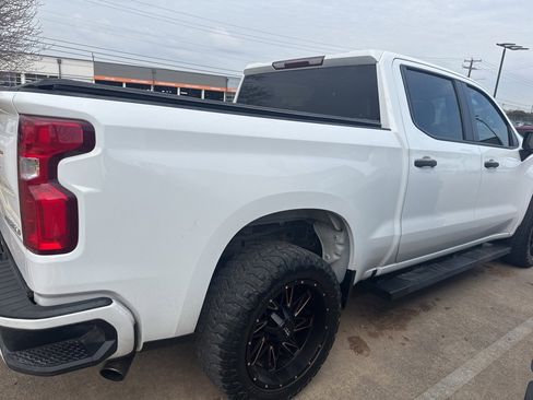 Used 2021 Chevrolet Silverado 1500 Custom image 5