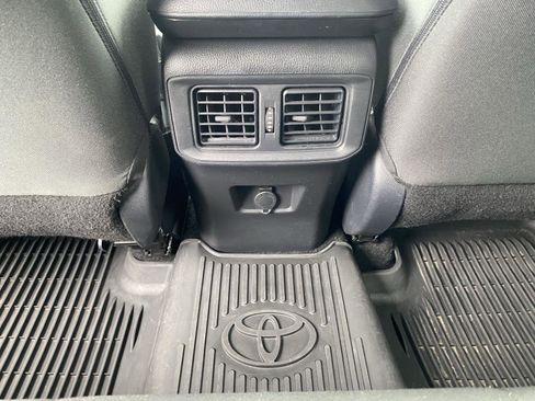 Used 2025 Toyota RAV4 LE image 29