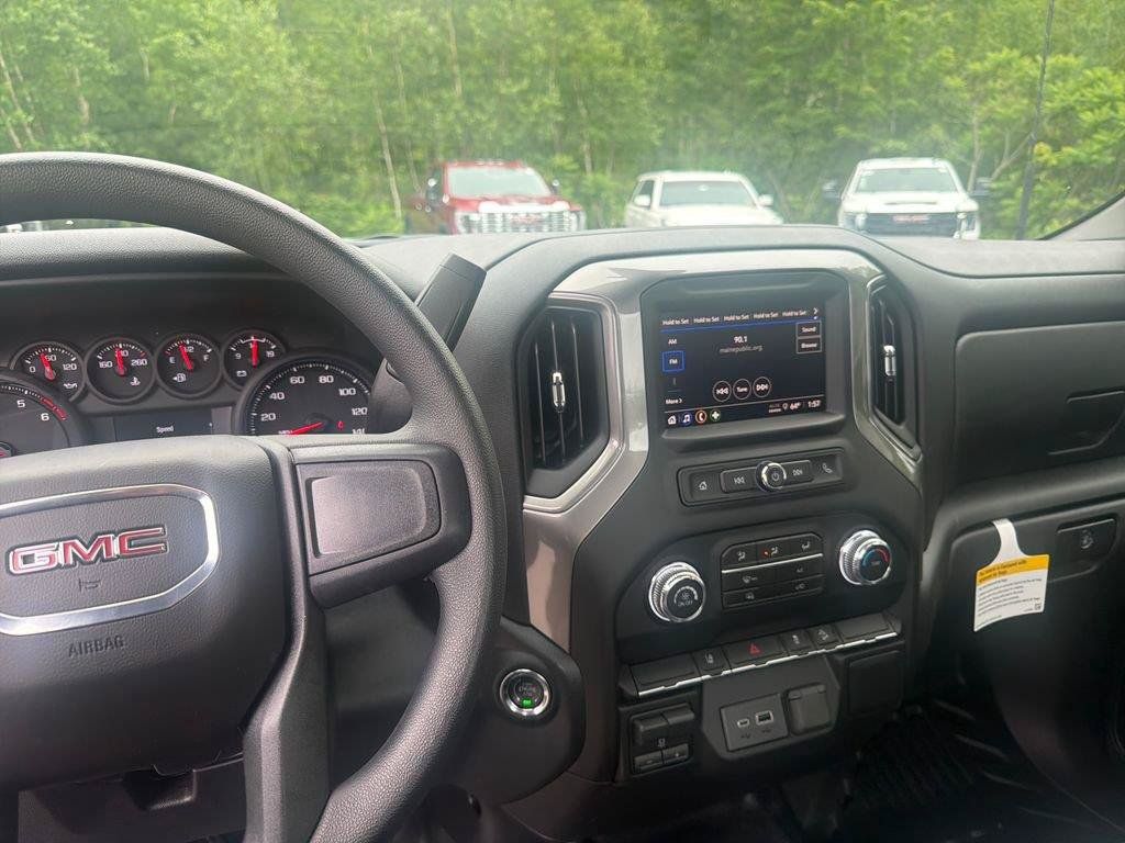New 2026 GMC Sierra 2500 Pro w/ X31 Off-Road Package AWD/4WD image 19
