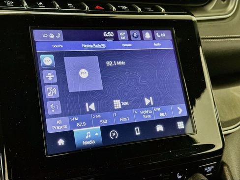 Used 2023 Jeep Grand Cherokee Altitude AWD/4WD image 21