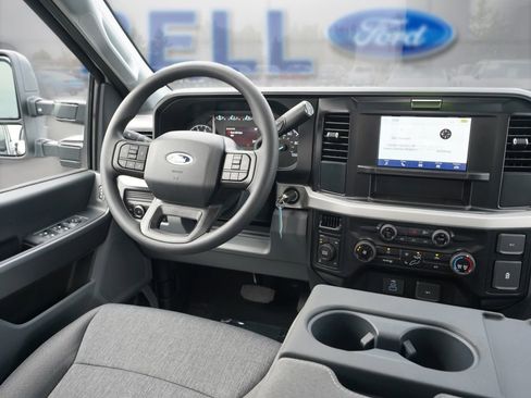 New 2026 Ford F250 XL AWD/4WD image 18