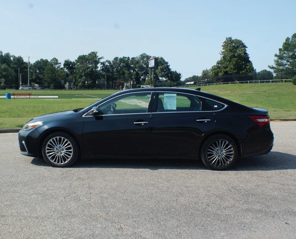 Used 2016 Toyota Avalon Limited FWD image 10