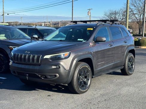 Used 2020 Jeep Cherokee Trailhawk image 7
