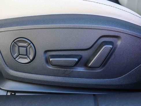 Used 2025 Audi A5 2.0T Premium w/ Convenience Package image 25