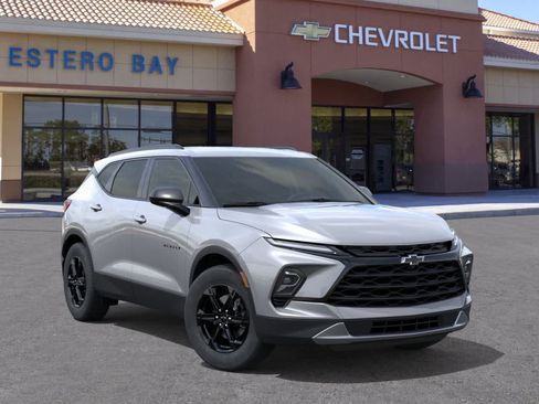 New 2026 Chevrolet Blazer LT w/ Convenience Package FWD image 7