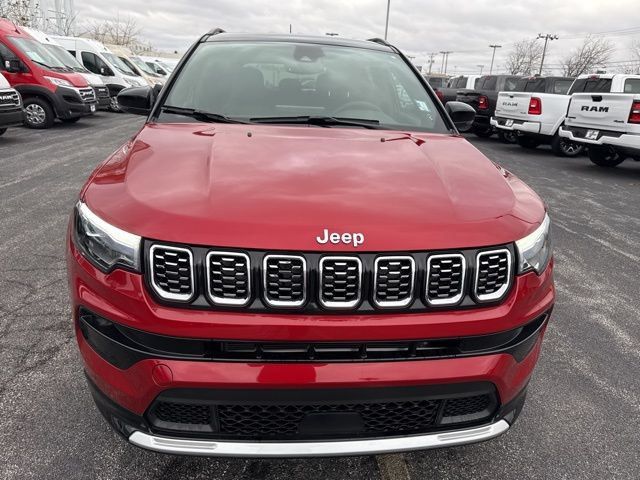 Used 2025 Jeep Compass Limited w/ Elite Group AWD/4WD image 13