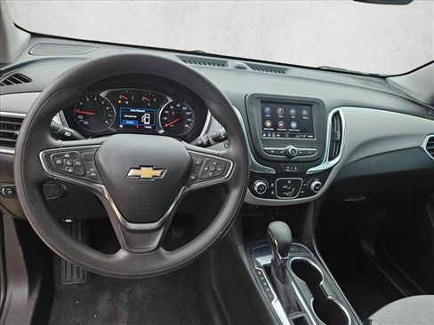 Used 2024 Chevrolet Equinox LT FWD image 15