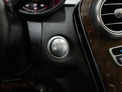 Used 2017 Mercedes-Benz C 300 4MATIC Sedan image 20