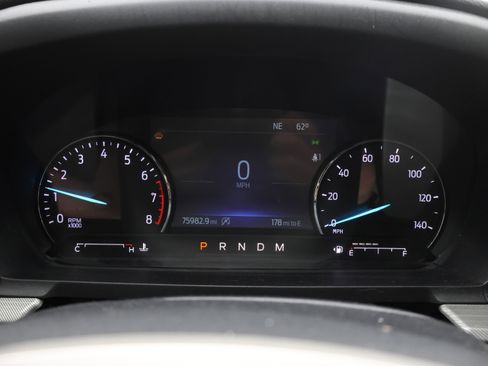 Used 2021 Ford Explorer XLT w/ Equipment Group 202A AWD/4WD image 11