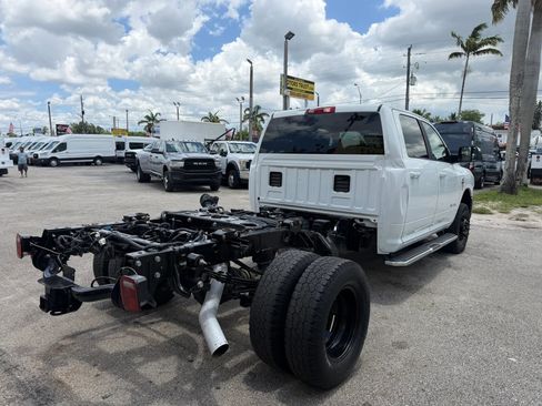Used 2022 RAM 3500 Big Horn AWD/4WD image 5