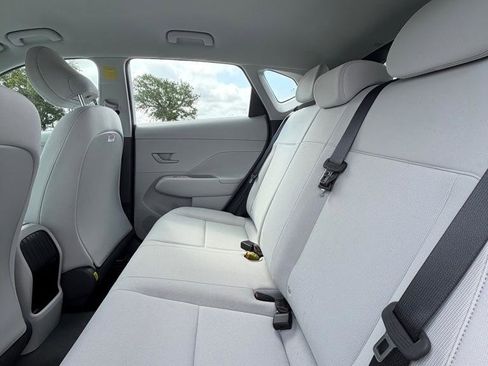 Used 2026 Hyundai Kona SE FWD image 12