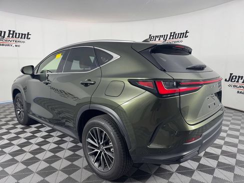 Used 2024 Lexus NX 250 FWD image 9