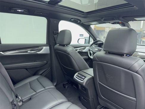 Used 2024 Cadillac XT6 Sport image 52