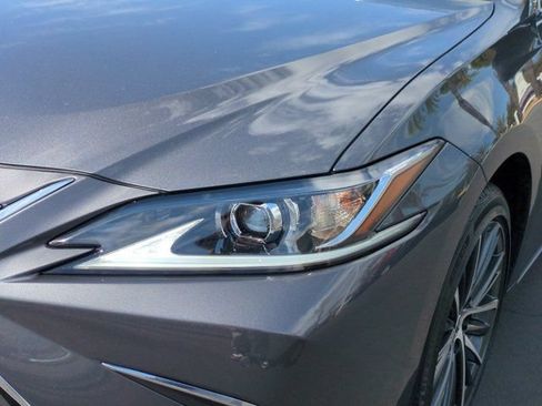 Used 2025 Lexus ES 350 w/ Premium Package FWD image 10