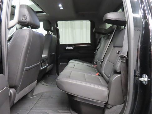 Used 2024 GMC Sierra 2500 Denali w/ Denali Reserve Package image 10