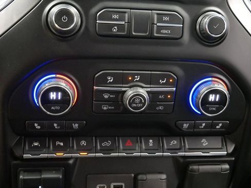 Used 2021 Chevrolet Silverado 1500 LTZ w/ Technology Package image 35