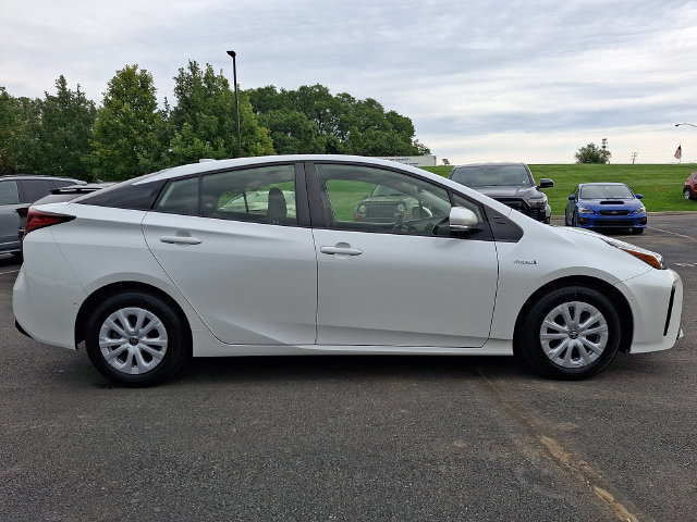 Used 2022 Toyota Prius LE FWD image 7