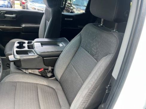 Used 2020 Chevrolet Silverado 1500 LT AWD/4WD image 28
