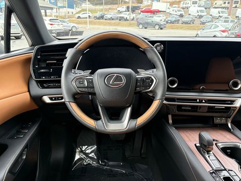 Used 2025 Lexus RX 350 AWD image 26