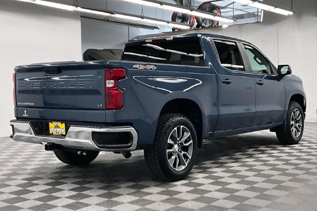 Used 2024 Chevrolet Silverado 1500 LT AWD/4WD image 14