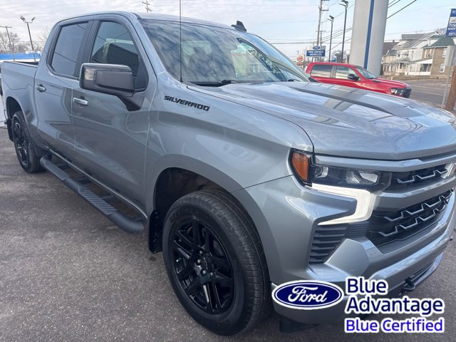 Used 2023 Chevrolet Silverado 1500 RST w/ Rally Edition AWD/4WD image 4