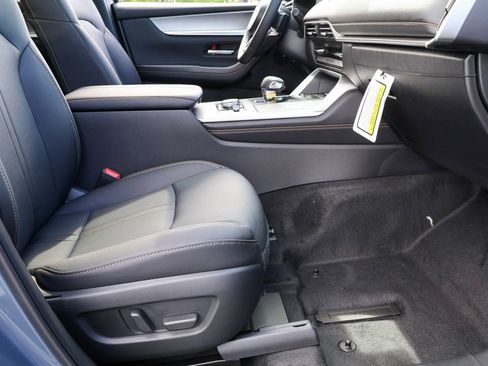 New 2025 MAZDA CX-70 Plug-In Hybrid w/ Premium Pkg image 47