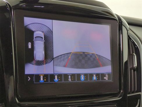 Used 2020 Chevrolet Traverse Premier w/ Redline Edition image 23