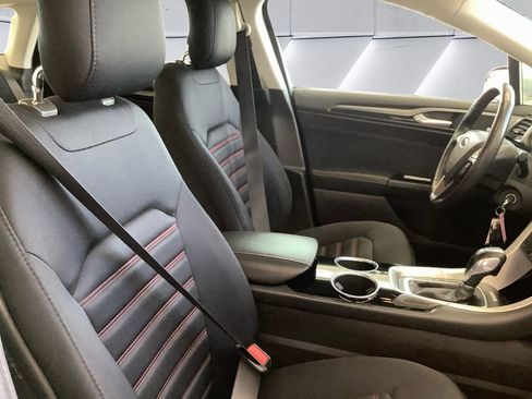 Used 2013 Ford Fusion SE image 14