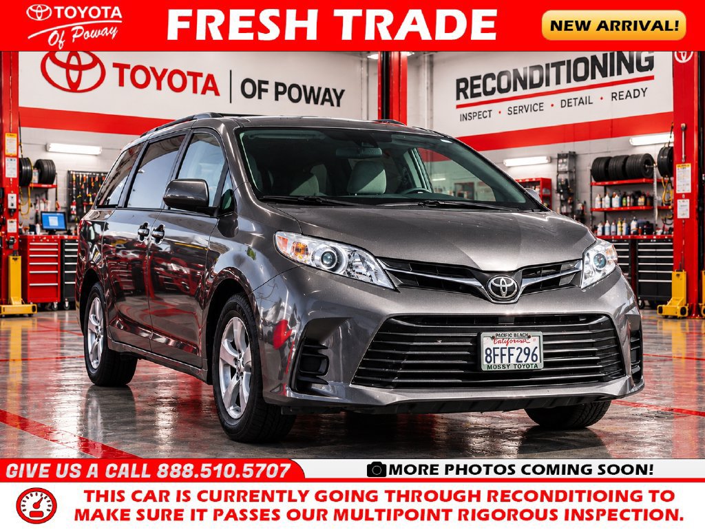 Used 2018 Toyota Sienna LE FWD image 1